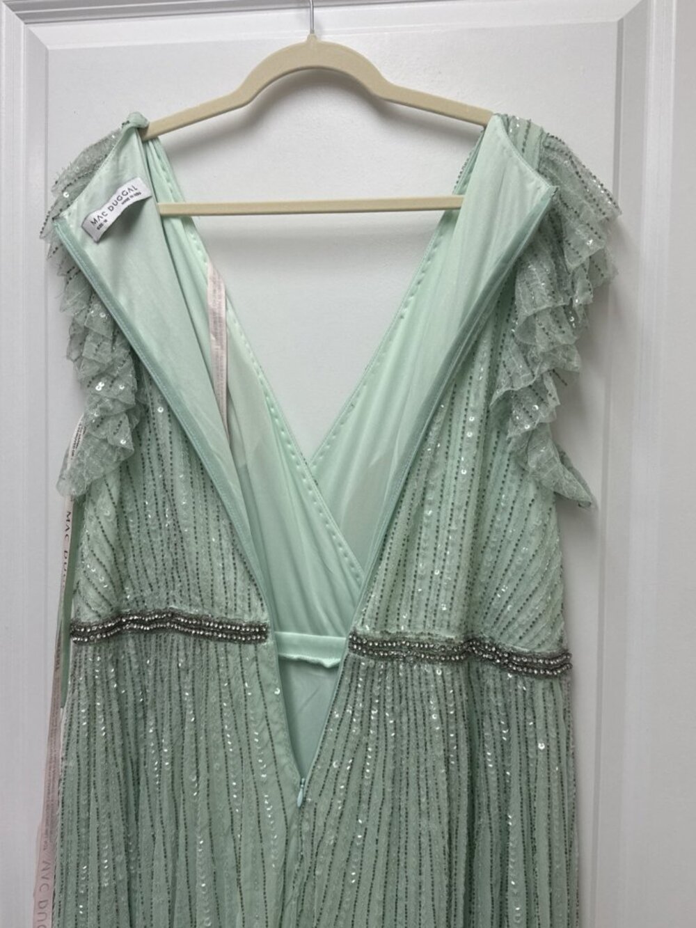 Mac Duggal Size 16 Green Sequin Beaded V-Neck Ruffle Cap Sleeve Maxi Ball Gown B - Picture 10 of 13